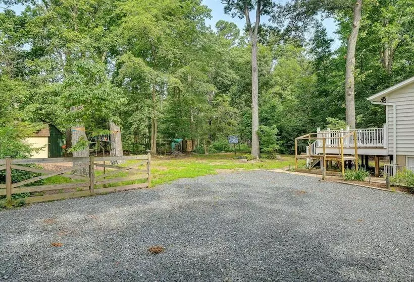 Pasadena Hideaway W/ Game Room & Fire Pit!