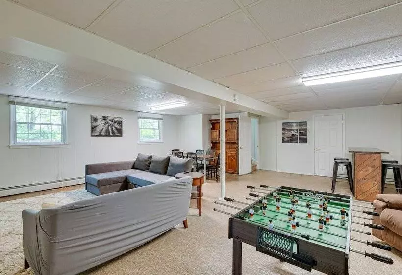 Pasadena Hideaway W/ Game Room & Fire Pit!