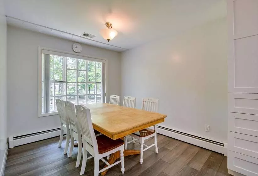 Pasadena Hideaway W/ Game Room & Fire Pit!