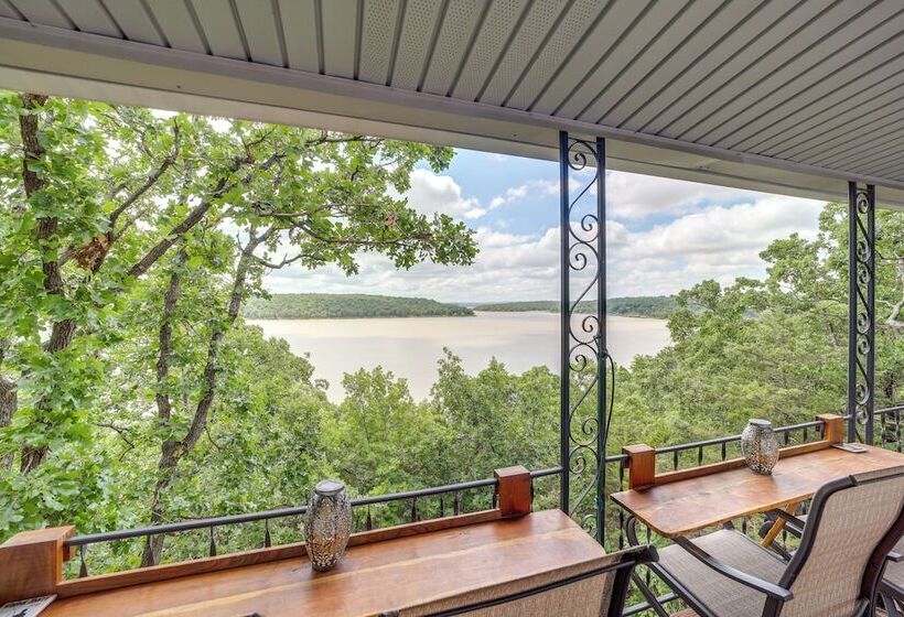 Lakefront Canadian Gem: Hot Tub, Decks & Grills