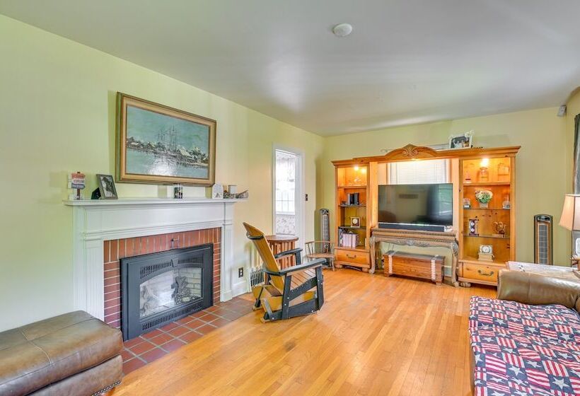 Pet Friendly Gloversville Cottage Near Golf Course