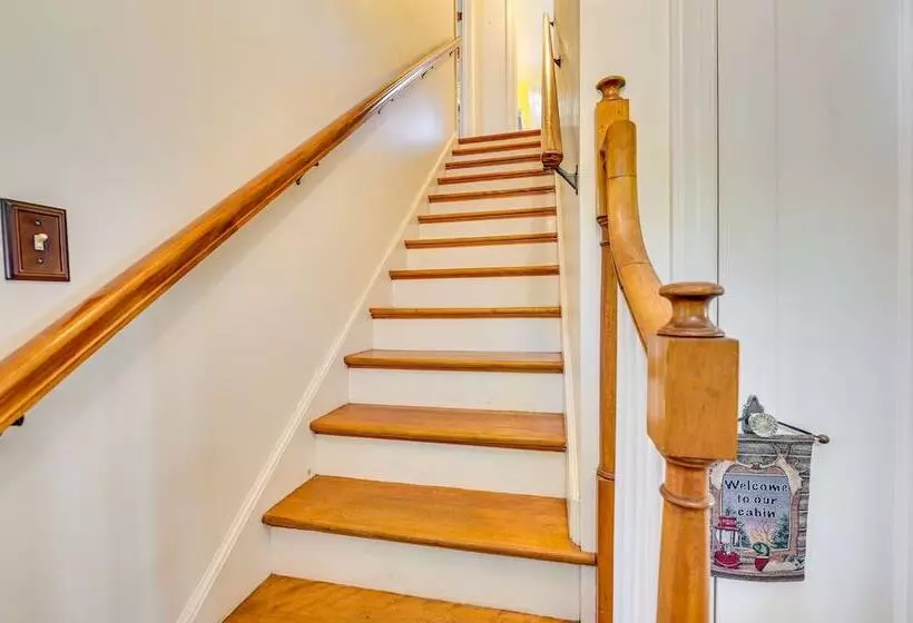 Pet Friendly Gloversville Cottage Near Golf Course