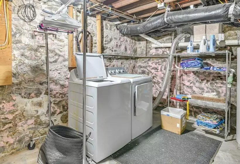 Pet Friendly Gloversville Cottage Near Golf Course