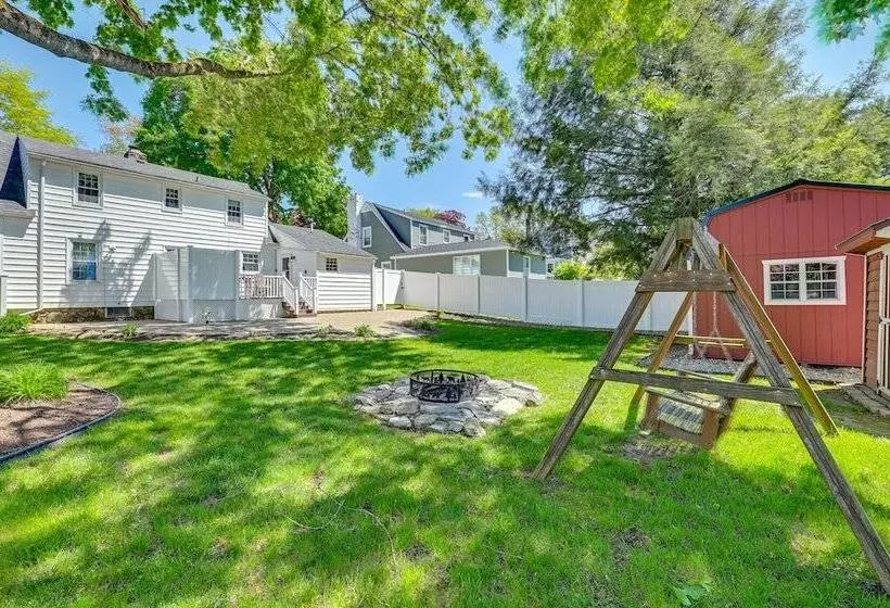 Pet Friendly Gloversville Cottage Near Golf Course