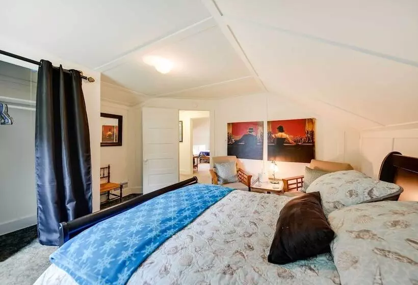 Powers Lake Home W/ Patio   9 Mi To Lake Geneva!