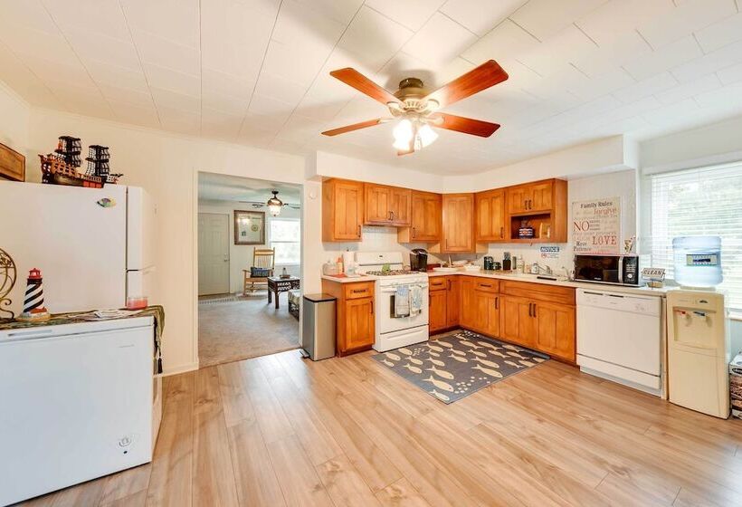 Powers Lake Home W/ Patio 9 Mi To Lake Geneva!