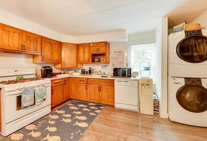 Powers Lake Home W/ Patio 9 Mi To Lake Geneva!