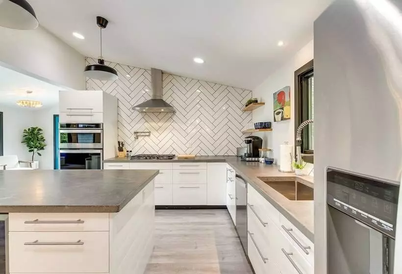 Riverfront Appleton Home With Pool & Boat Dock!