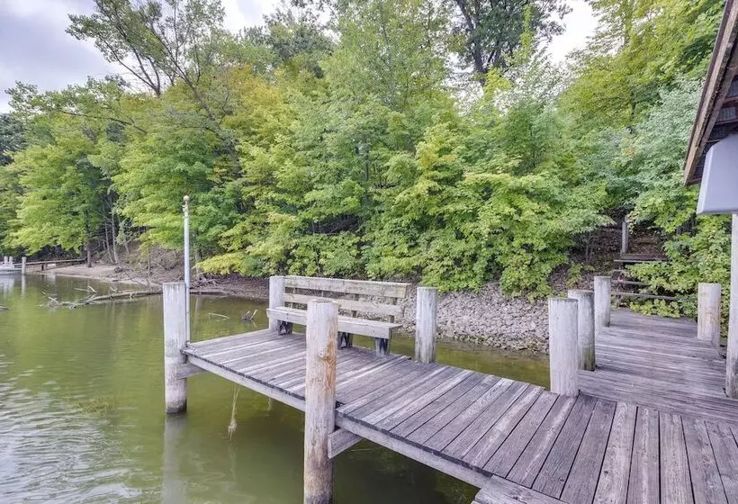 Riverfront Appleton Home With Pool & Boat Dock!