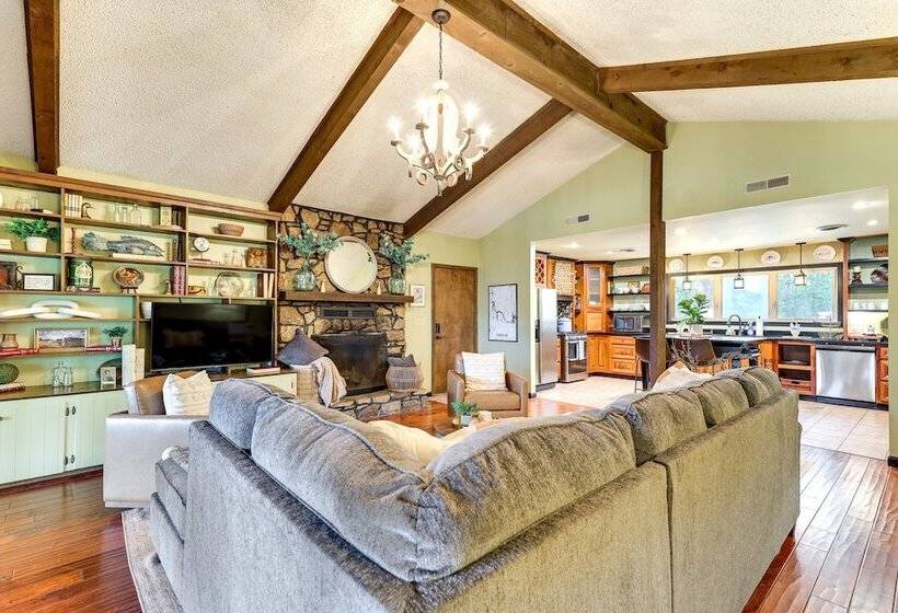 Rustic Iuka Retreat ~ 1/2 Mi To Pickwick Lake!