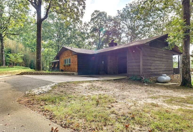 Rustic Iuka Retreat ~ 1/2 Mi To Pickwick Lake!