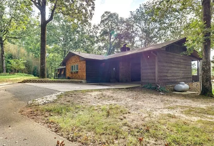 Rustic Iuka Retreat ~ 1/2 Mi To Pickwick Lake!
