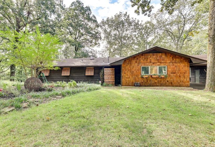 Rustic Iuka Retreat ~ 1/2 Mi To Pickwick Lake!