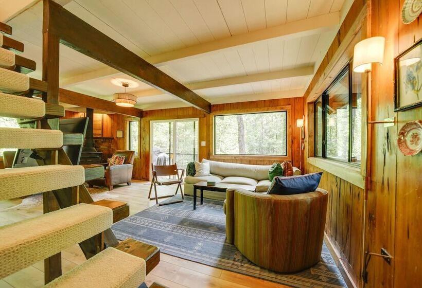 Sapphire Treehouse Cabin W/ Views, Deck, Fireplace