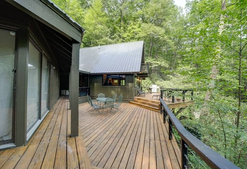 Sapphire Treehouse Cabin W/ Views, Deck, Fireplace