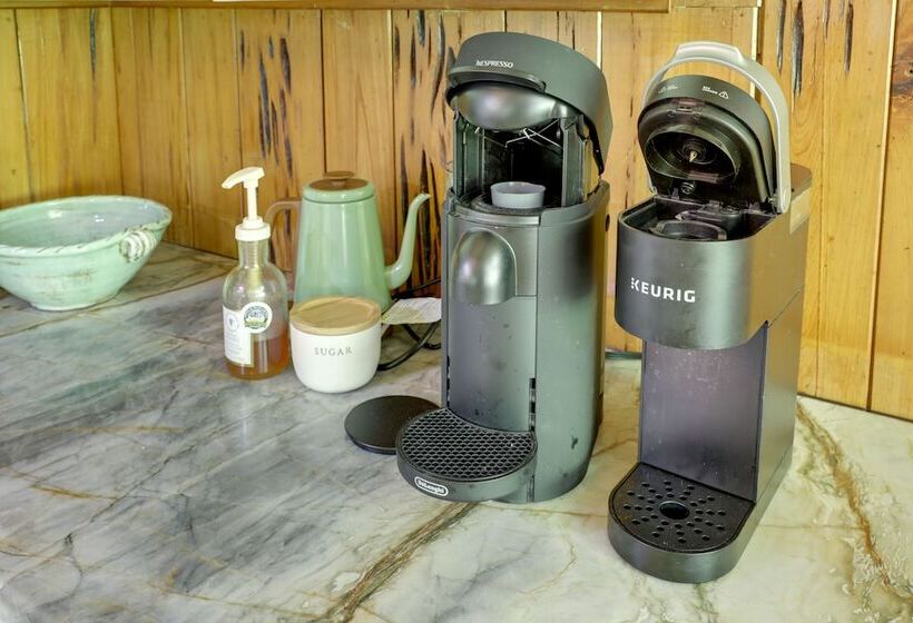 Sapphire Treehouse Cabin W/ Views, Deck, Fireplace