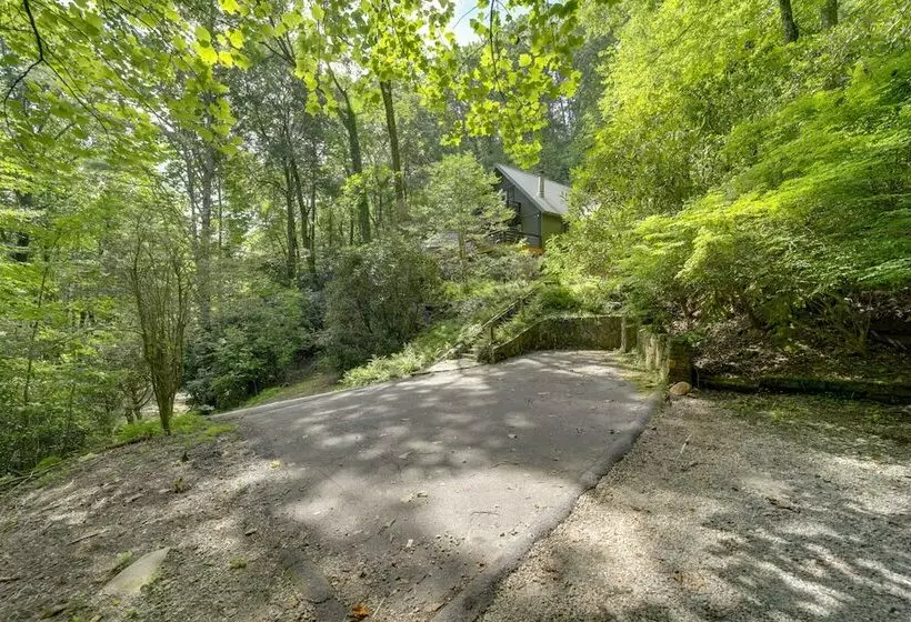 Sapphire Treehouse Cabin W/ Views, Deck, Fireplace