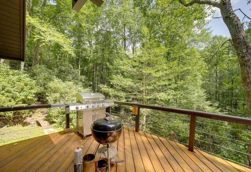 Sapphire Treehouse Cabin W/ Views, Deck, Fireplace