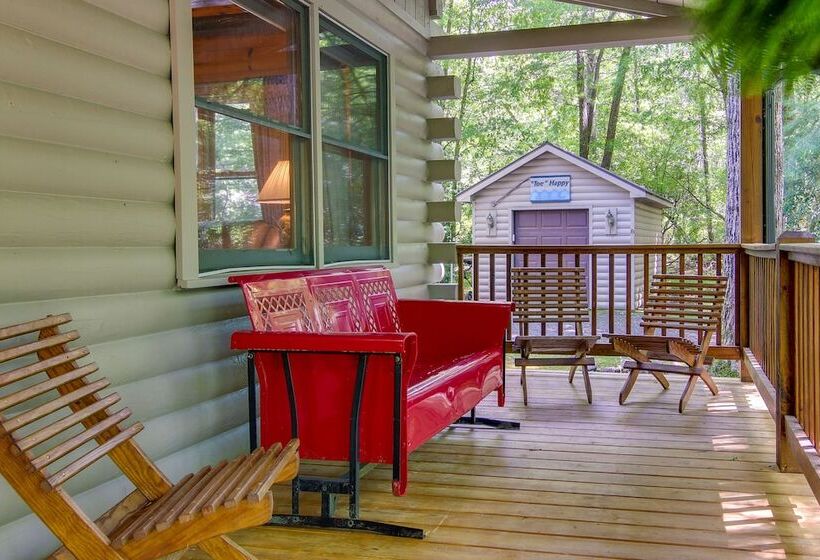 Secluded & Rustic Cabin On South Toe River!