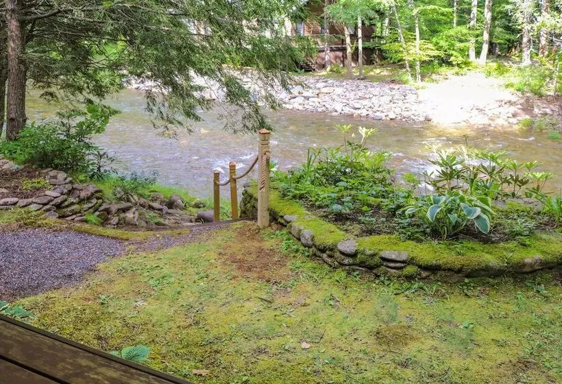 Secluded & Rustic Cabin On South Toe River!