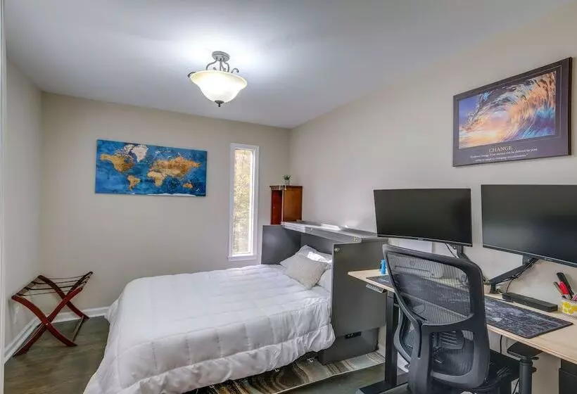 Spacious & Serene Lake Ridge Retreat W/ Game Room!