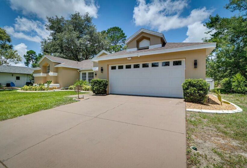 Spring Hill Home W/ Private Pool & Games!