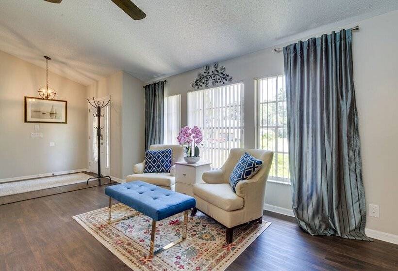 Spring Hill Home W/ Private Pool & Games!