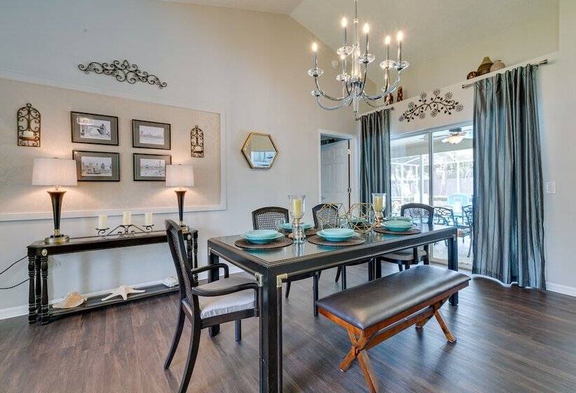 Spring Hill Home W/ Private Pool & Games!