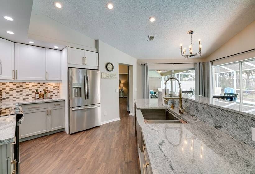 Spring Hill Home W/ Private Pool & Games!