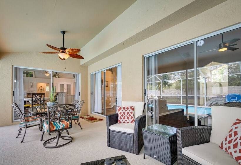 Spring Hill Home W/ Private Pool & Games!