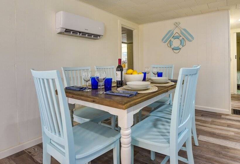 Sunny Bradenton Retreat Visit Anna Maria Island!