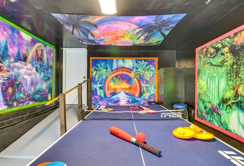 Tobyhanna Vacation Rental: Game Room & Trampoline!