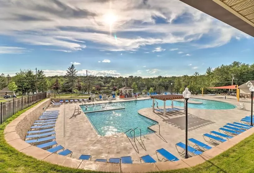 Tobyhanna Vacation Rental: Game Room & Trampoline!