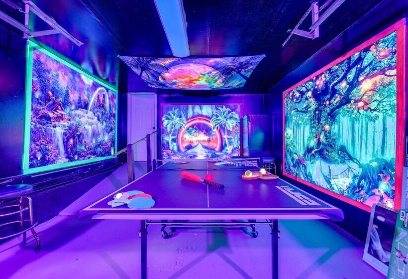 Tobyhanna Vacation Rental: Game Room & Trampoline!