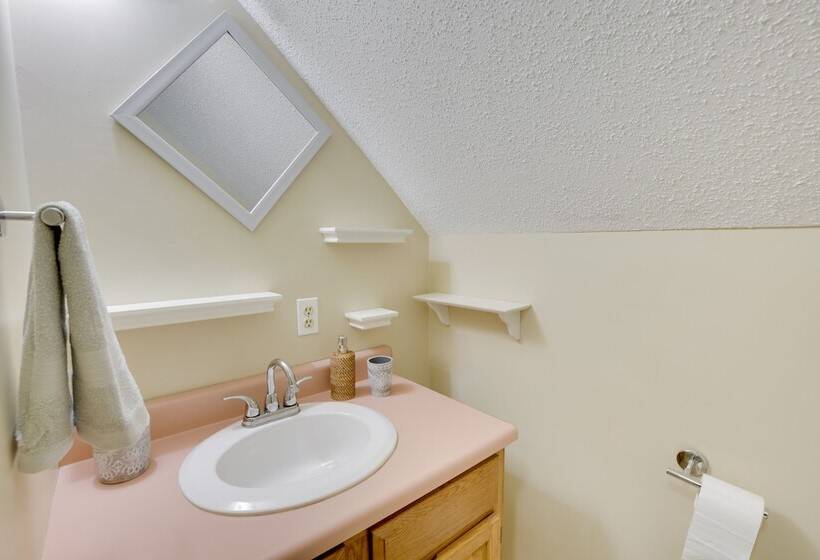 Waterfront Lake Arrowhead Home W/ Dock!