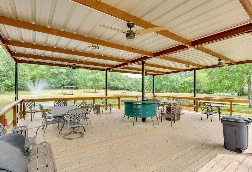 Waterfront Lake Fork Vacation Home W/ Boat Dock!