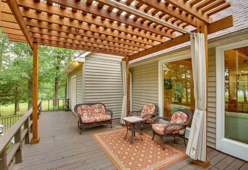 Waterfront Lake Fork Vacation Home W/ Boat Dock!