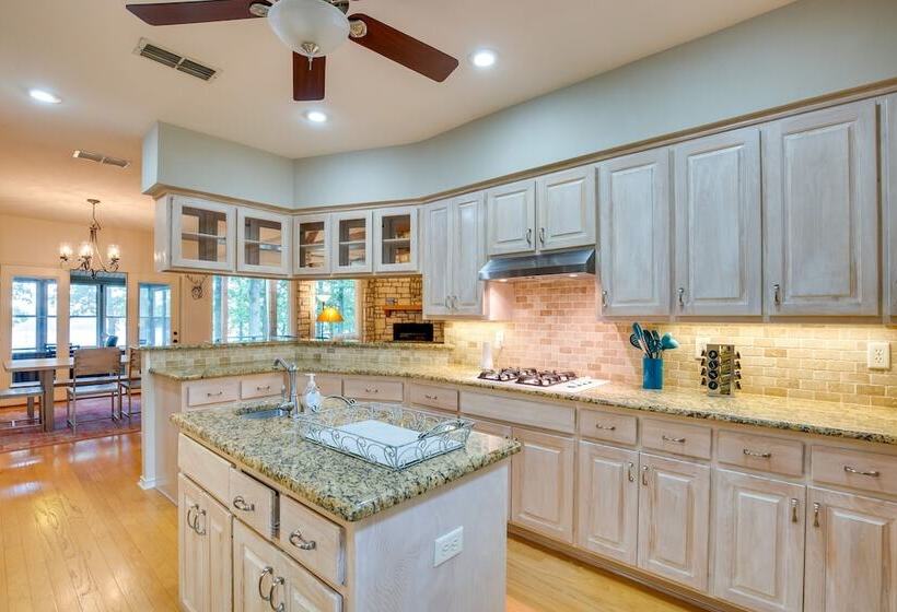 Waterfront Lake Fork Vacation Home W/ Boat Dock!