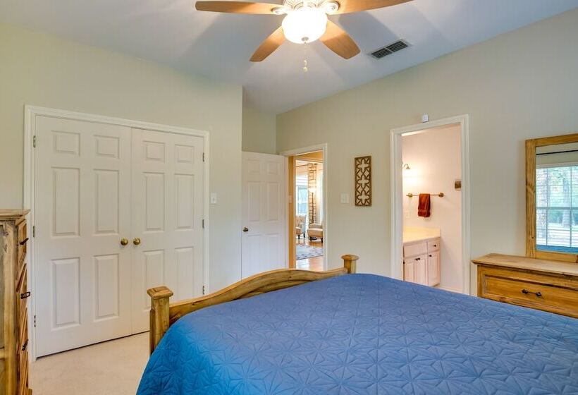 Waterfront Lake Fork Vacation Home W/ Boat Dock!