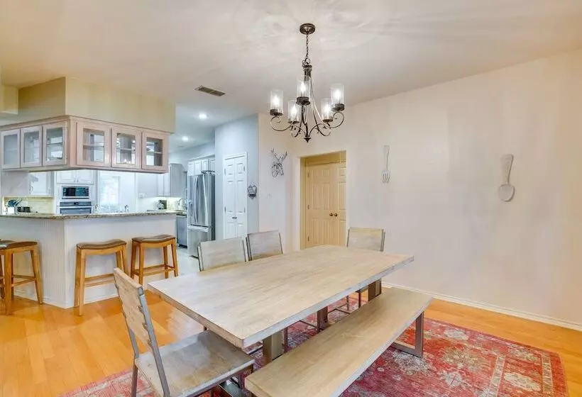 Waterfront Lake Fork Vacation Home W/ Boat Dock!