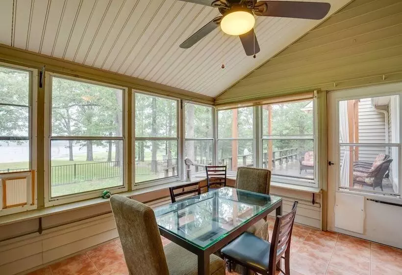 Waterfront Lake Fork Vacation Home W/ Boat Dock!