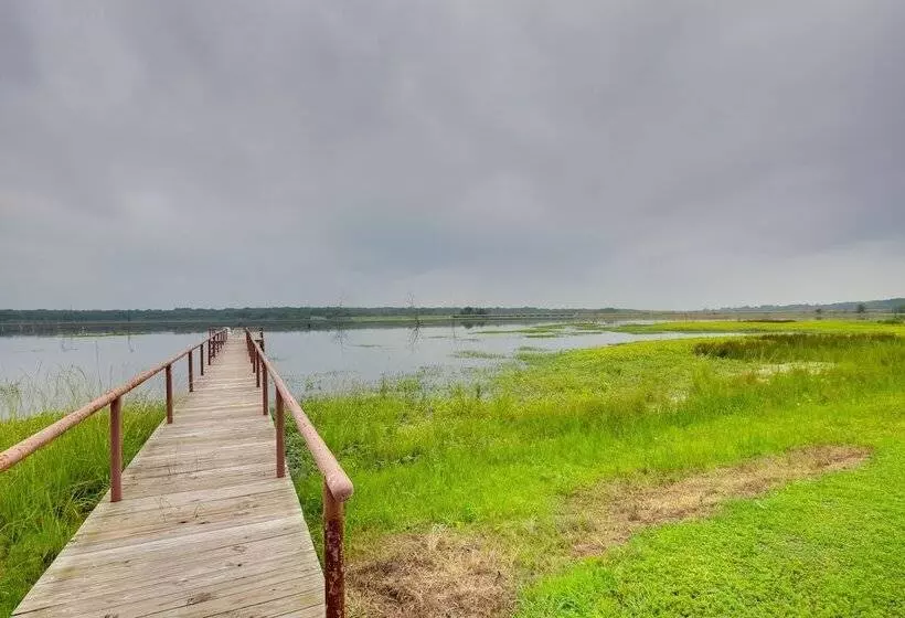 Waterfront Lake Fork Vacation Home W/ Boat Dock!