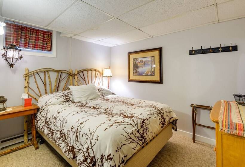 West Dover Home   Steps To Mount Snow Resort!