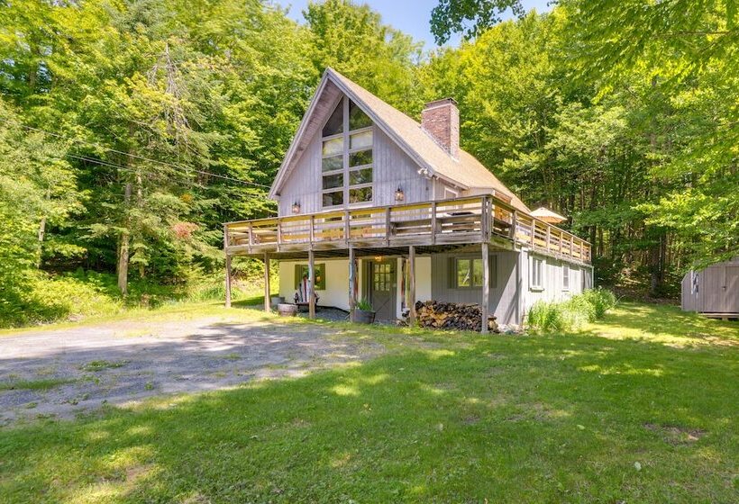 West Dover Home   Steps To Mount Snow Resort!