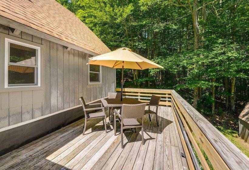 West Dover Home   Steps To Mount Snow Resort!