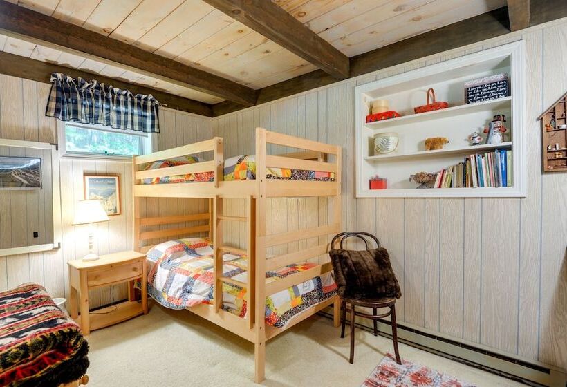 West Dover Home   Steps To Mount Snow Resort!