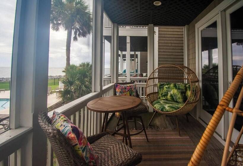 708 Ocean Cottage