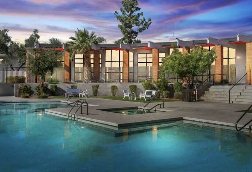 فندق صغير Stay Smart Modern Travelodge