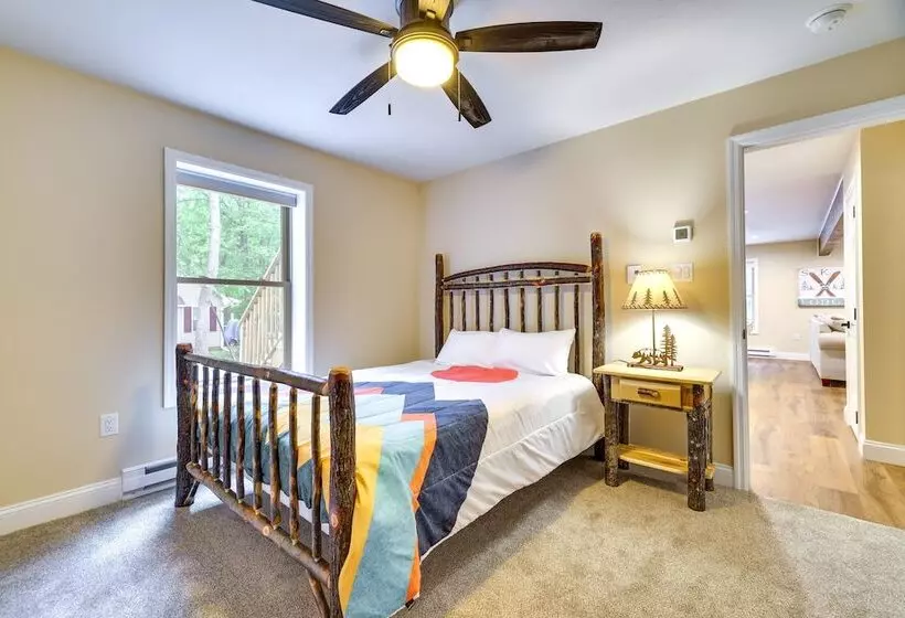 Albrightsville Cabin W/ Hot Tub & Game Room!