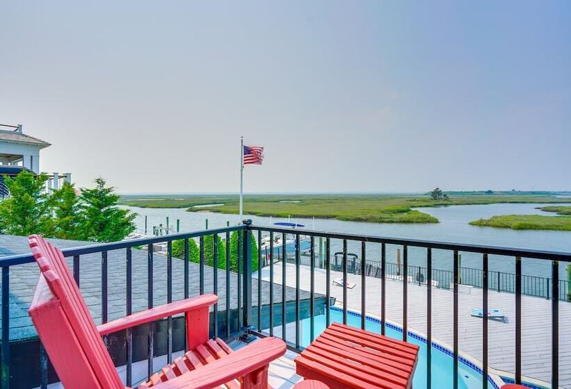 Bayfront Avalon Home W/ Boat Slip & Private Pool!
